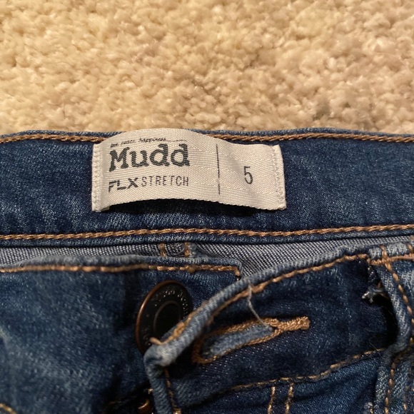 Mudd Jean shorts - Picture 3 of 3